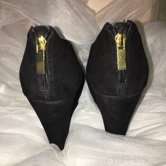 Jessica Simpson caged wedge platform heels - Picture 3 of 5